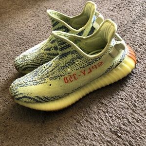 Yeezy Semi Frozen 🥶 Trade